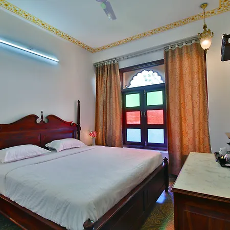 Fabhotel Shree Villas-3
